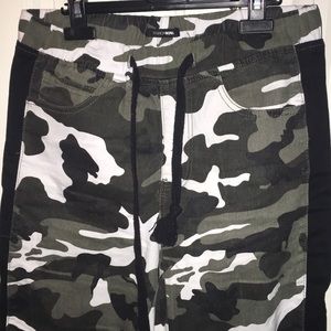 Fashion Nova camo jogger pants